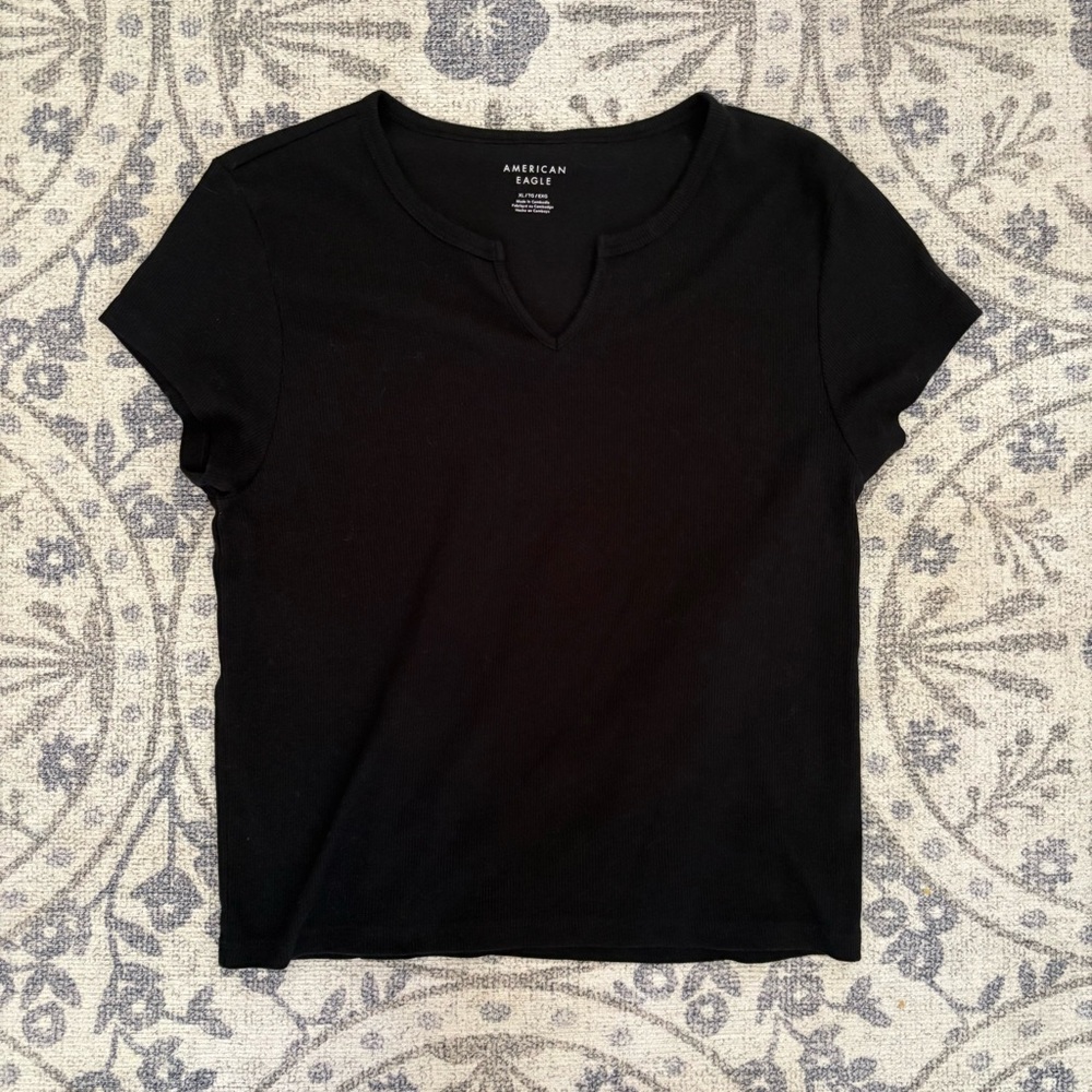 American Eagle Black Ribbed Baby Tee
